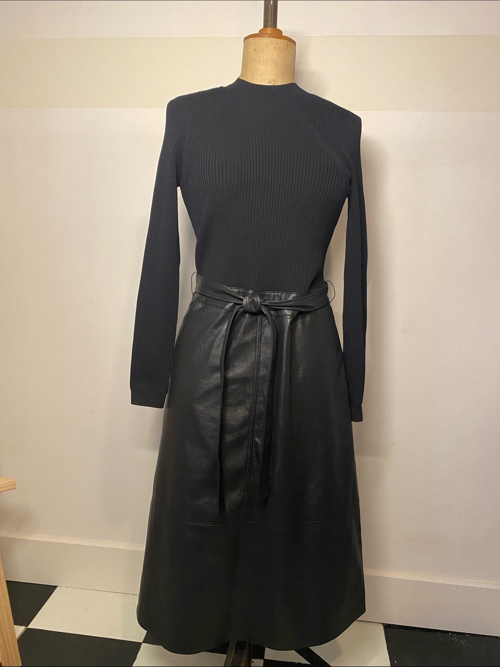 Ted Baker London Black Knit & Faux Leather Belted Midi Dress w/ Pockets Size 3